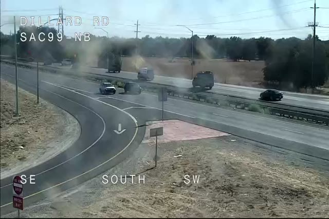 Frame from the Hwy 99 at Dillard traffic camera on SR-99 near Elk Grove